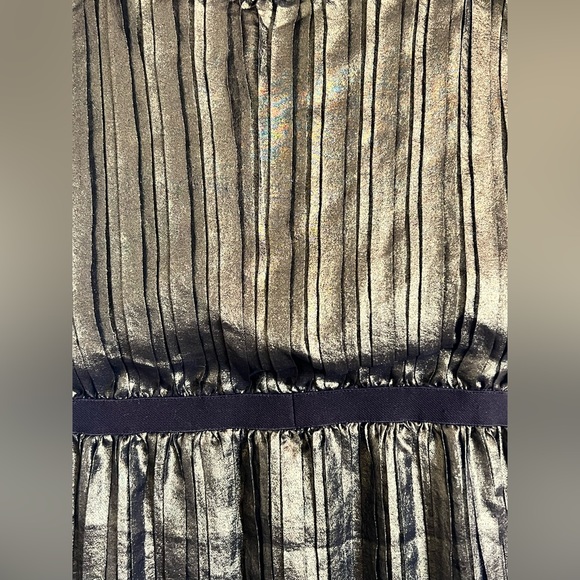 BCBG MAX AZRIA “RIVE” GOLD METALLIC BLACK MINI PLEATED DRESS. Size Small - Picture 5 of 10